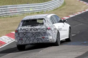 Mercedes Classe E SW - Foto spia 15-6-2023