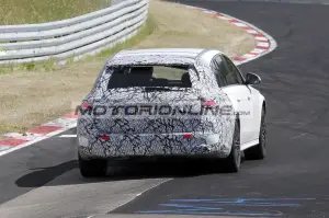 Mercedes Classe E SW - Foto spia 15-6-2023