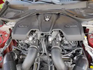 Maserati GranTurismo 2023 - Prova Modena