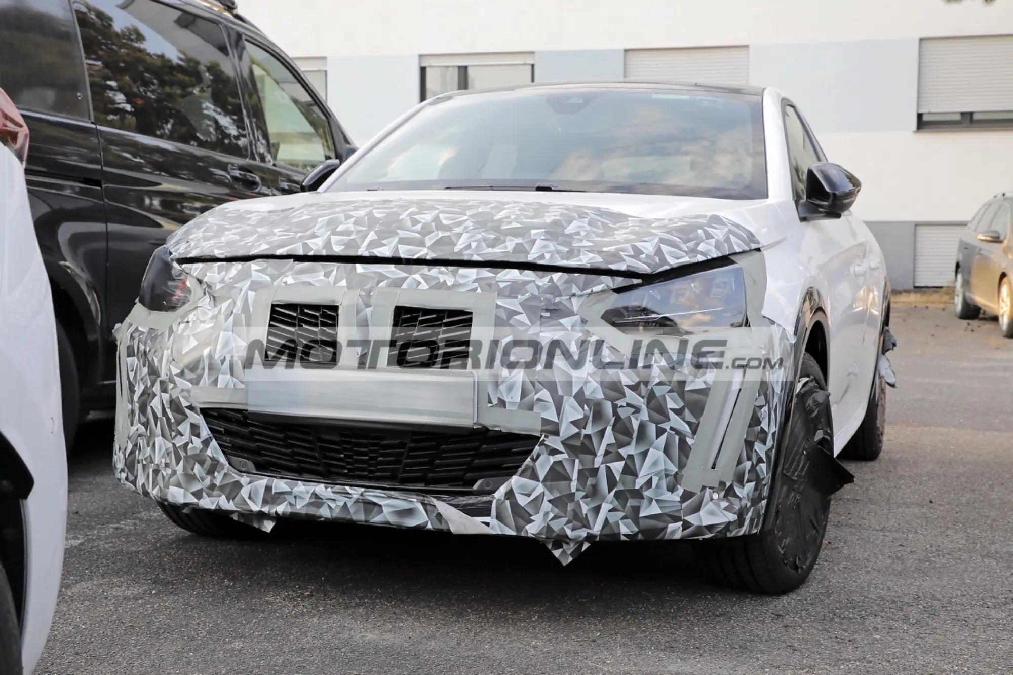 Peugeot 208 - Foto spia 21-6-2023 - 1