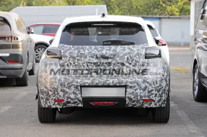 Peugeot 208 - Foto spia 21-6-2023