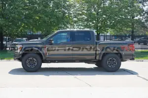 Ford F-150 Raptor R 2024 - Foto Spia 22-06-2023 - 13