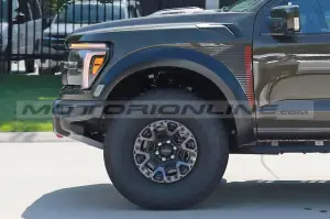 Ford F-150 Raptor R 2024 - Foto Spia 22-06-2023 - 12