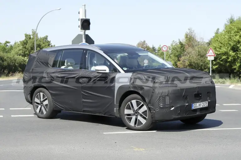 Hyundai Ioniq 7 - Foto Spia 23-06-2023 - 2