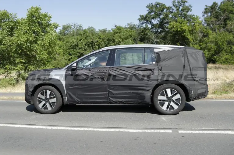 Hyundai Ioniq 7 - Foto Spia 23-06-2023 - 16
