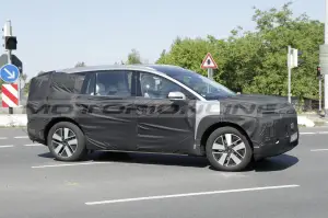 Hyundai Ioniq 7 - Foto Spia 23-06-2023
