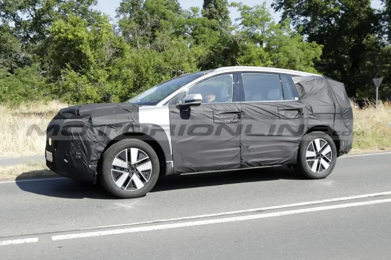 Hyundai Ioniq 7 - Foto Spia 23-06-2023 - 19