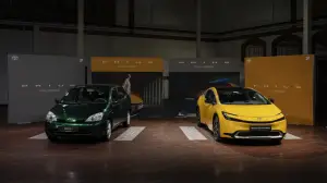 Toyota Prius Plug-in 2023 - Foto ufficiali
