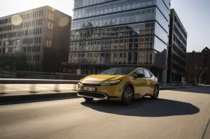 Toyota Prius Plug-in 2023 - Foto ufficiali