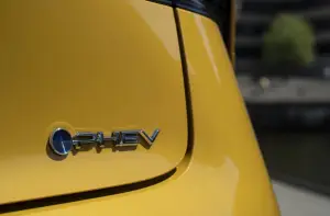 Toyota Prius Plug-in 2023 - Foto ufficiali