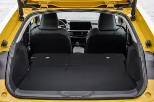 Toyota Prius Plug-in 2023 - Foto ufficiali