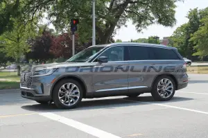 Lincoln Aviator 2024 - Foto Spia 24-06-2023 - 8