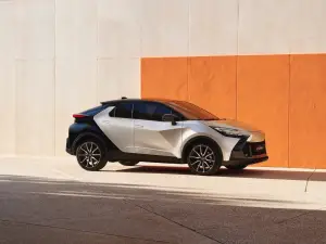 Toyota C-HR 2023 - Foto ufficiali - 5