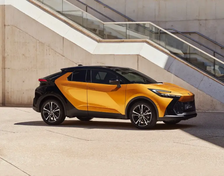 Toyota C-HR 2023 - Foto ufficiali - 8