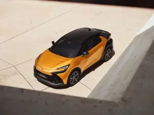 Toyota C-HR 2023 - Foto ufficiali - 14