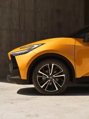 Toyota C-HR 2023 - Foto ufficiali - 33