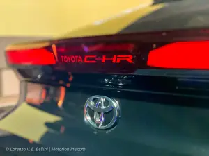Toyota C-HR 2023 - Foto dal vivo