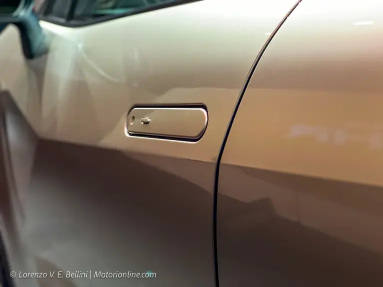 Toyota C-HR 2023 - Foto dal vivo - 15