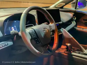 Toyota C-HR 2023 - Foto dal vivo