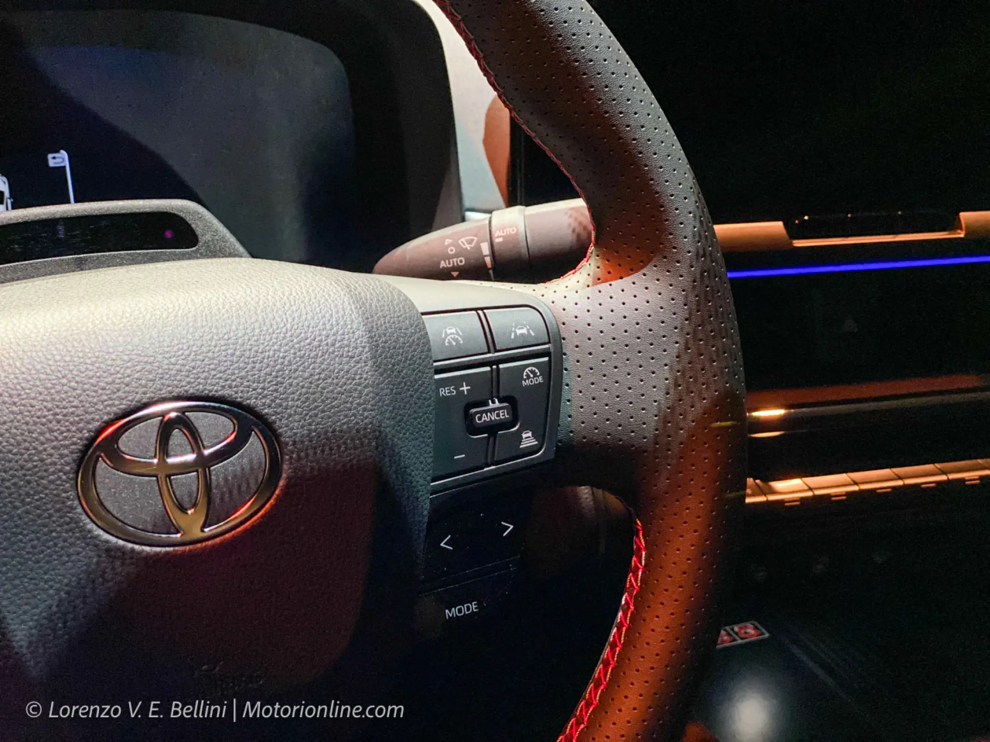 Toyota C-HR 2023 - Foto dal vivo - 22
