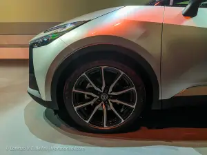 Toyota C-HR 2023 - Foto dal vivo