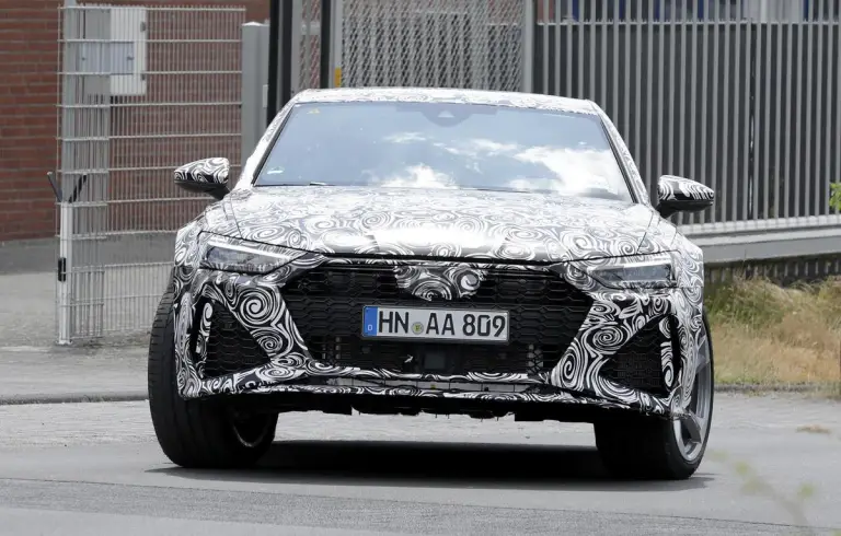 Audi RS 7 2025 - Foto spia 27-06-2023 - 1