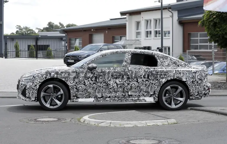 Audi RS 7 2025 - Foto spia 27-06-2023 - 8