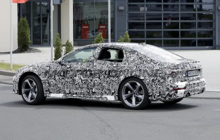 Audi RS 7 2025 - Foto spia 27-06-2023 - 12