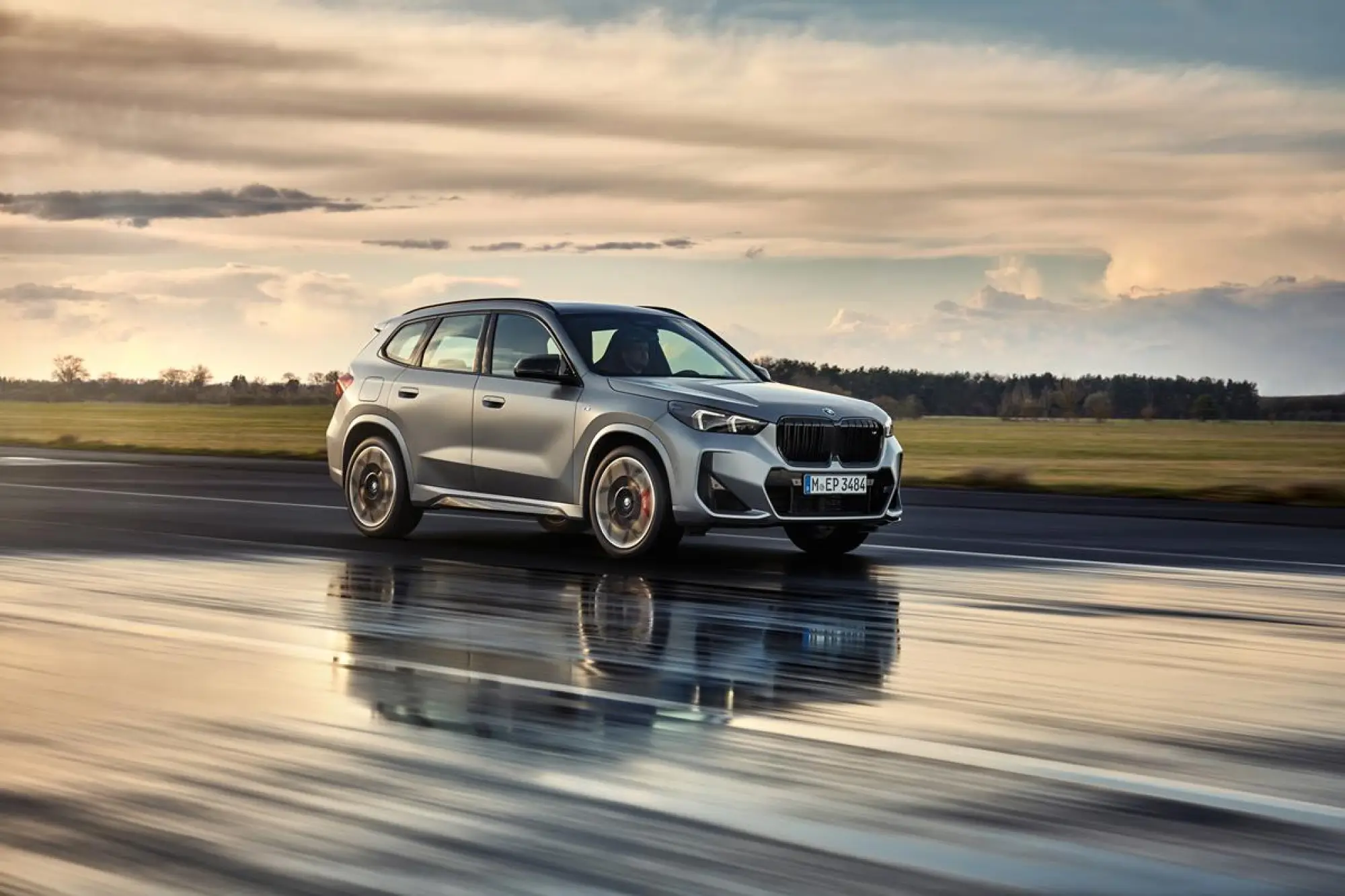 BMW X1 M35i xDrive 2023 - 24