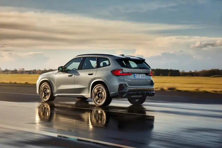 BMW X1 M35i xDrive 2023 - 26