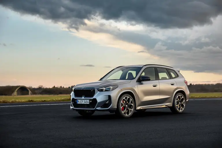 BMW X1 M35i xDrive 2023 - 44