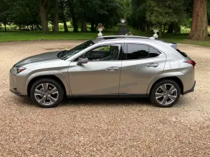 Lexus UX300e 2023 - Edimburgo