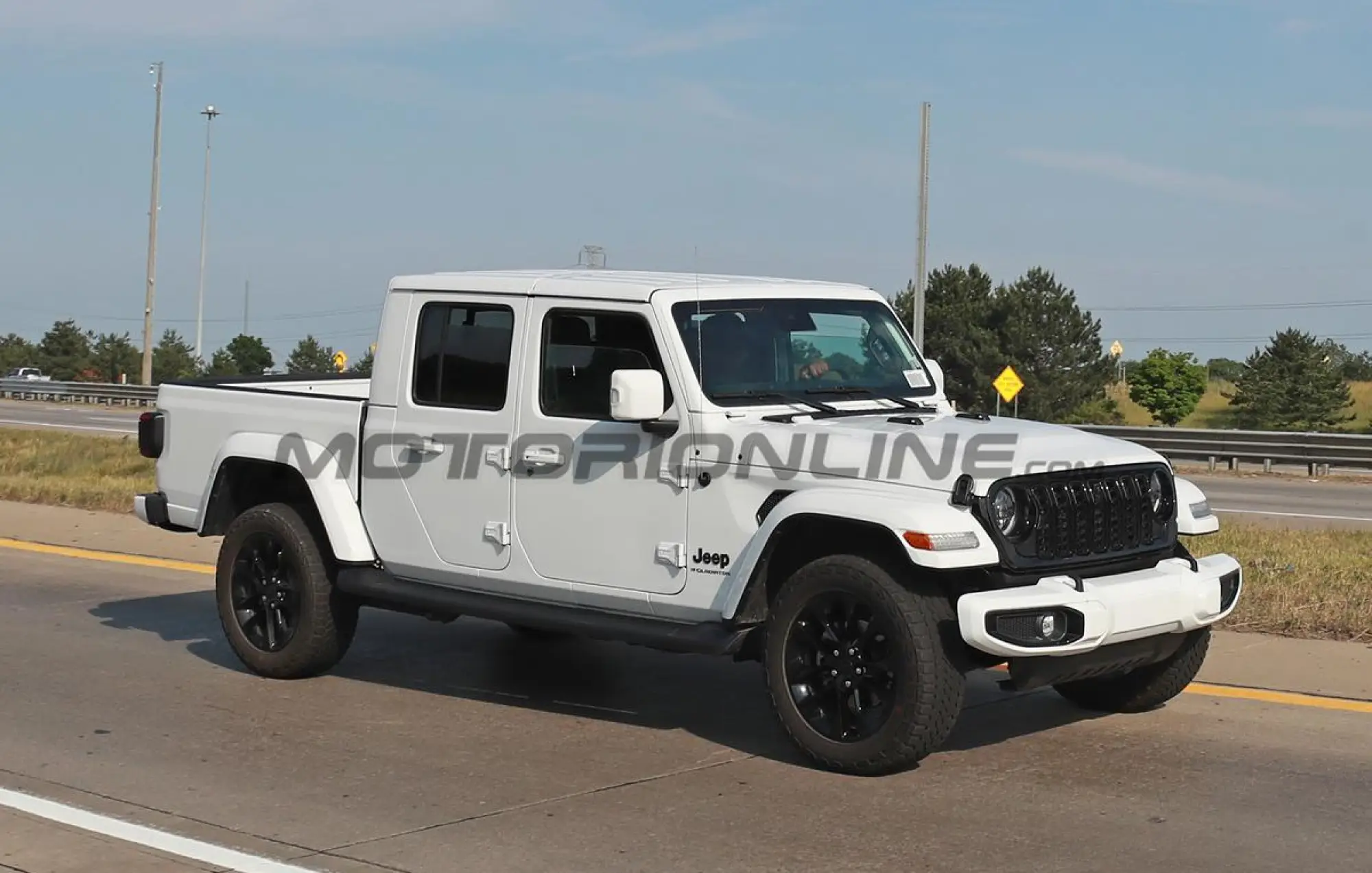Jeep Gladiator 2024 - Foto spia 29-06-2023 - 2