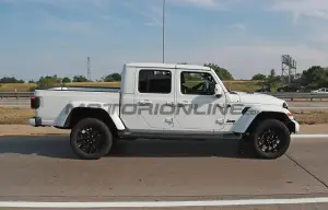 Jeep Gladiator 2024 - Foto spia 29-06-2023 - 5