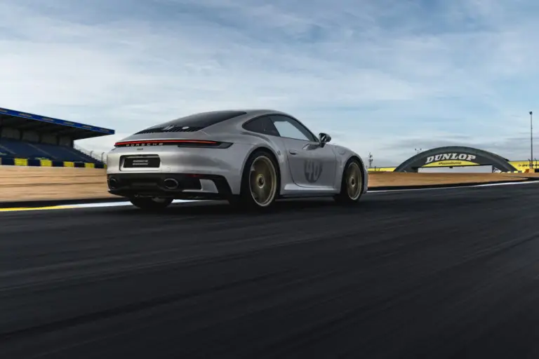 Porsche 911 Carrera GTS Le Mans Centenaire Edition - 21