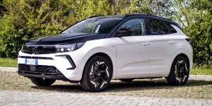 Opel Grandland GSe 2023 - Come e Come Va - 13