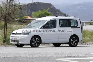 Volkswagen Caddy - Foto spia 3-7-2023