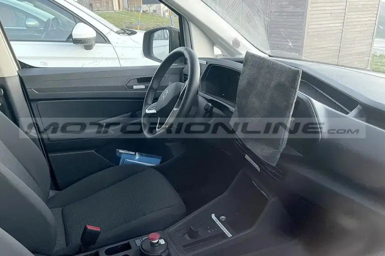 Volkswagen nuovi display interni - Foto Spia 08-07-2023 - 4