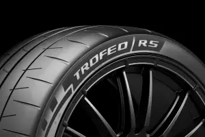 Pirelli P Zero Trofeo RS - 2