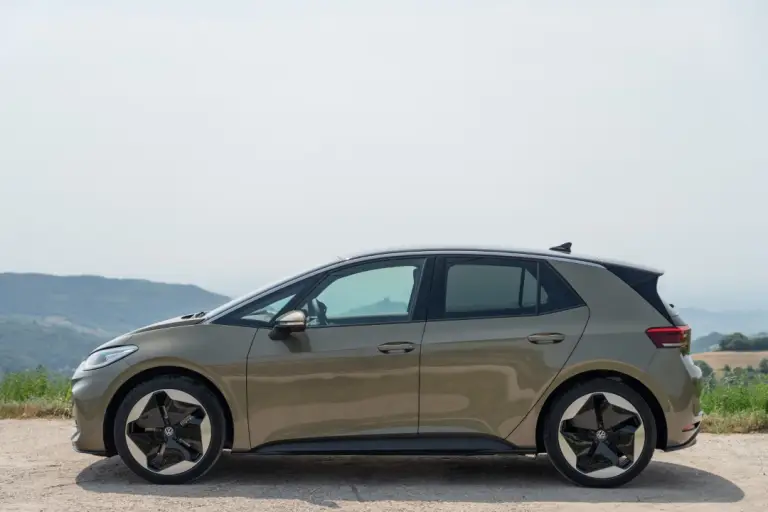 Volkswagen ID.3 2023 prova col restyling - 21