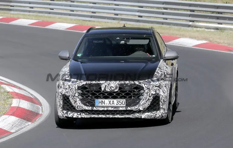 Audi RS Q8 2024 - Foto spia 12-07-2023 - 3