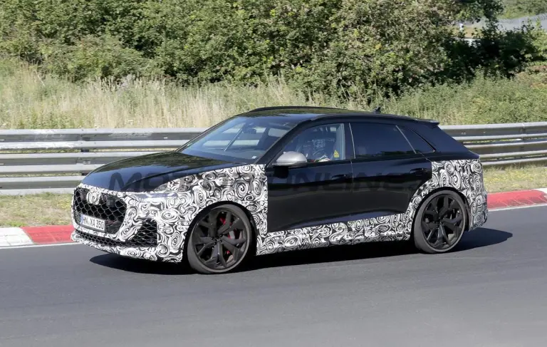 Audi RS Q8 2024 - Foto spia 12-07-2023 - 5
