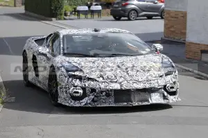 Lamborghini Huracan successore - Foto Spia 13-07-2023