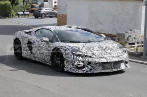 Lamborghini Huracan successore - Foto Spia 13-07-2023