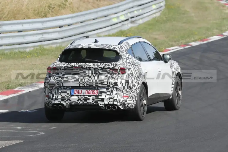 Cupra Formentor restyling - Foto Spia 13-07-2023 - 5