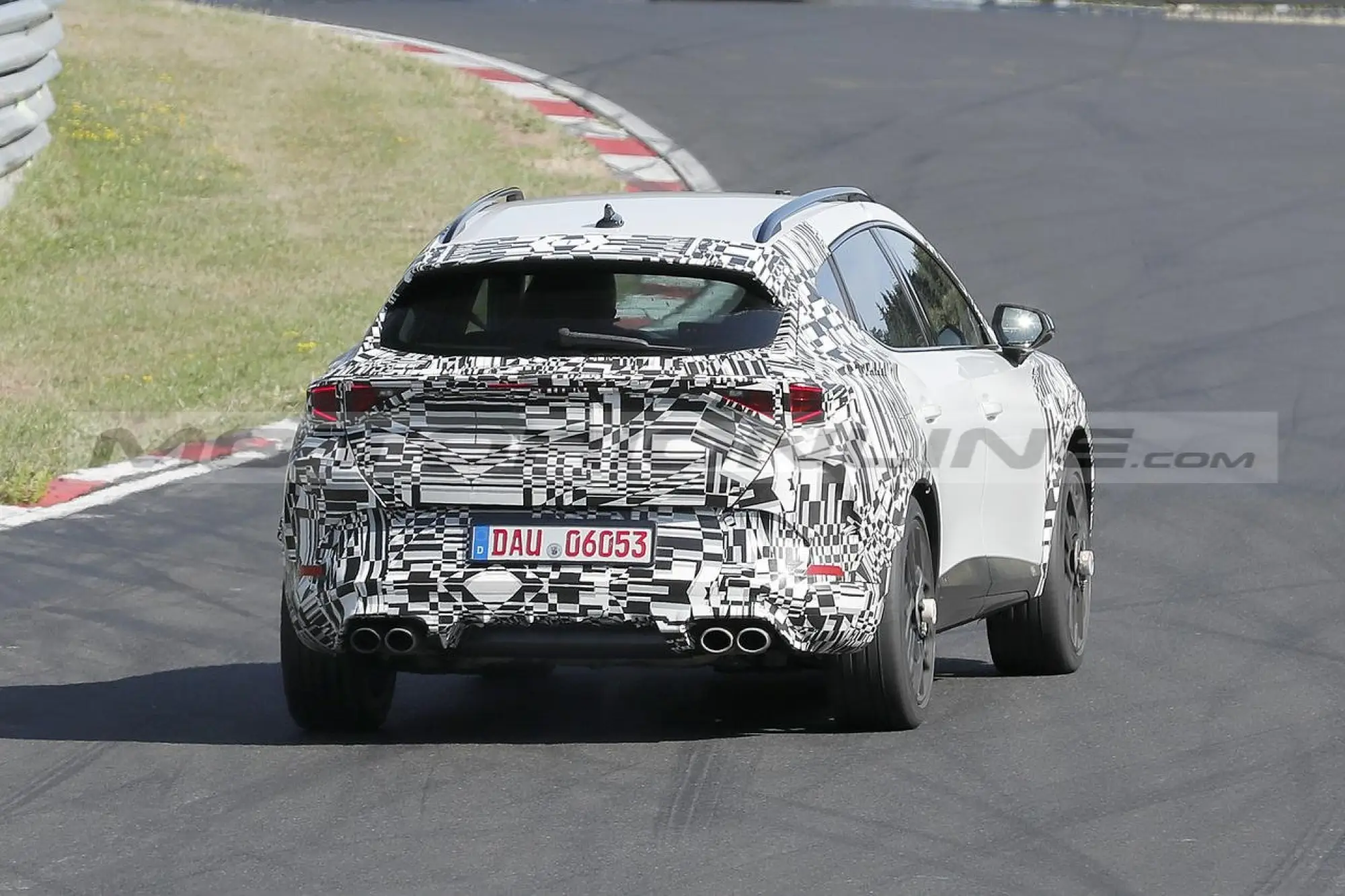 Cupra Formentor restyling - Foto Spia 13-07-2023 - 7