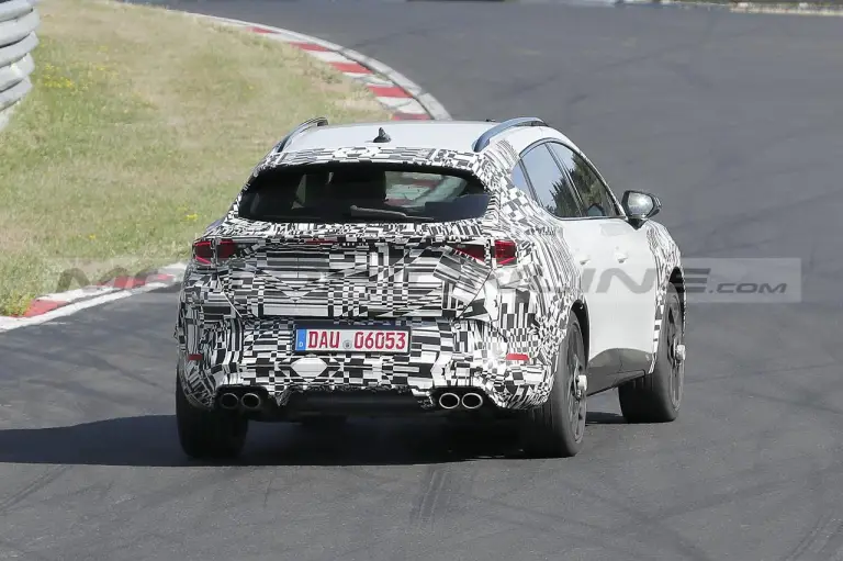 Cupra Formentor restyling - Foto Spia 13-07-2023 - 7