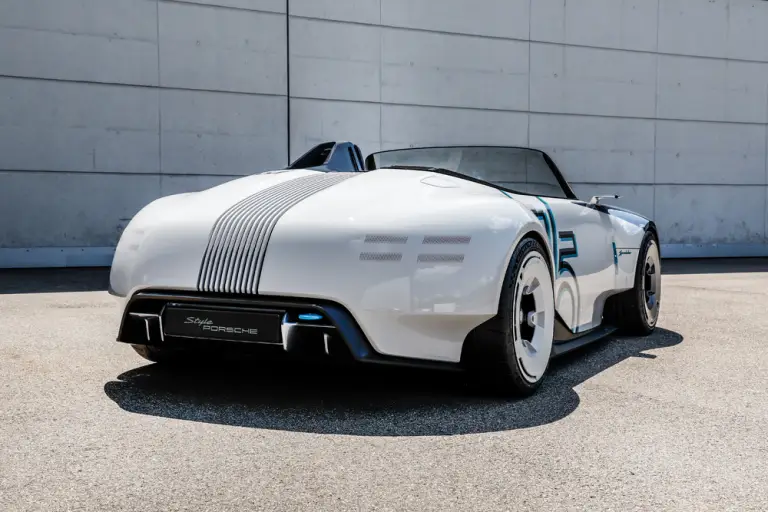 Porsche Vision 357 Speedster - 2