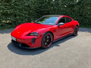 Porsche Taycan GTS Sport Turismo 2023 - Prova