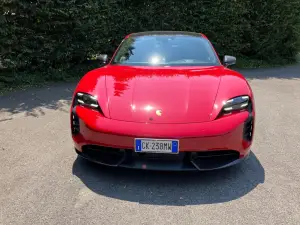 Porsche Taycan GTS Sport Turismo 2023 - Prova